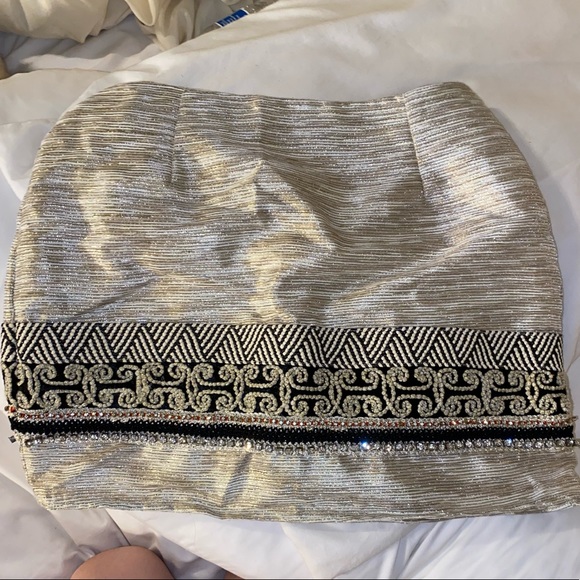 Studded detailed Skirt - Picture 6 of 8